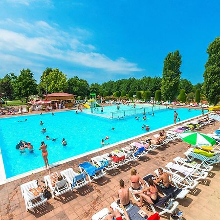 Eurocampingpacengo Hotel Lazise Buitenkant foto