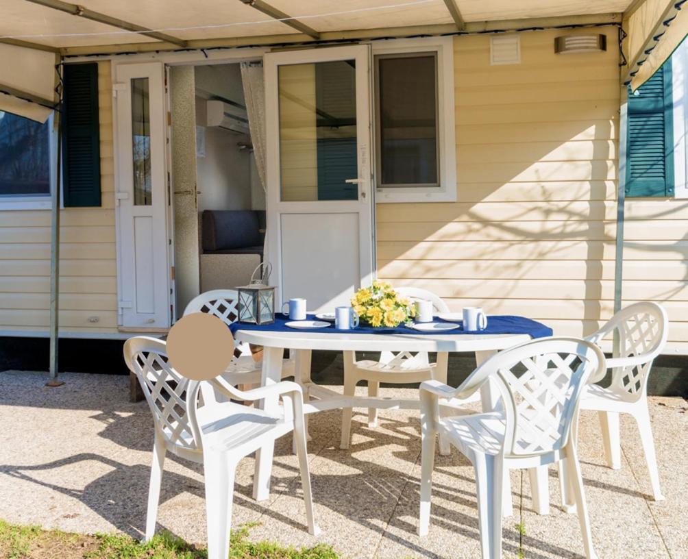 Eurocampingpacengo Hotel Lazise Buitenkant foto