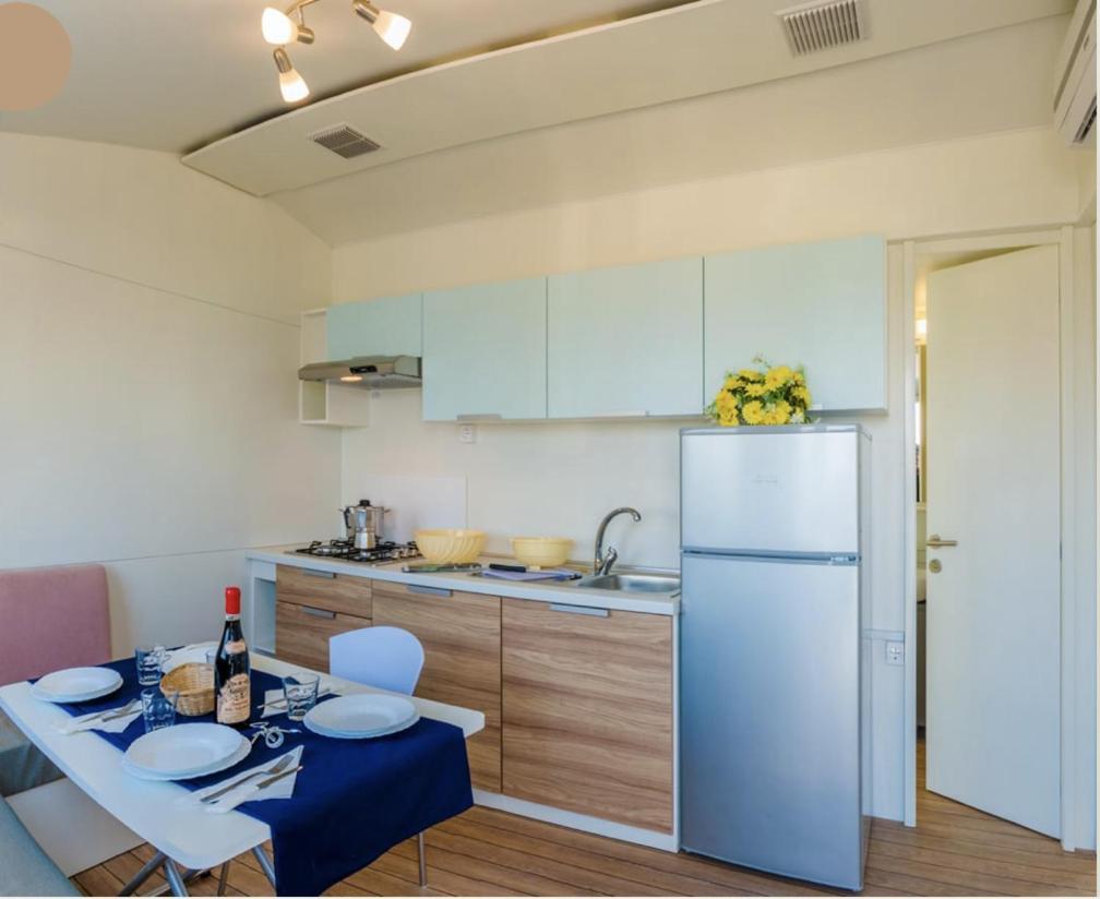 Eurocampingpacengo Hotel Lazise Buitenkant foto